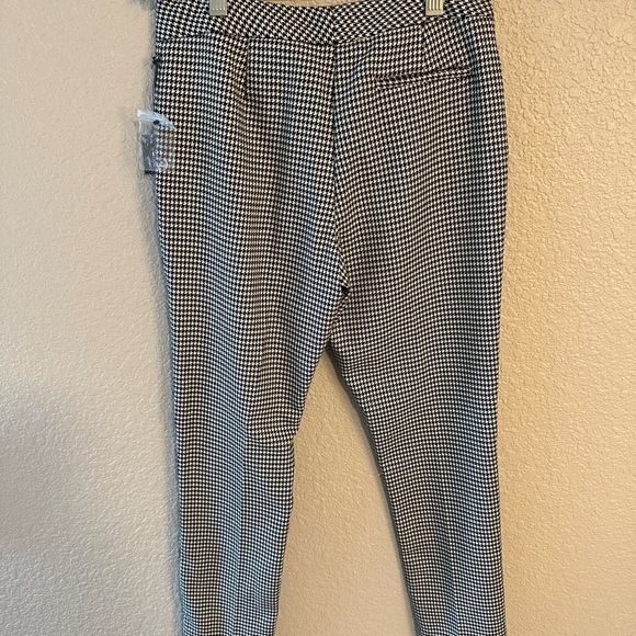 Vince Camuto Men's Black and White Patterned Dress Pants - Picture 5 of 5